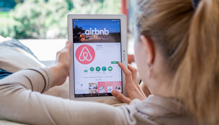Airbnb boosts price range ahead of IPO